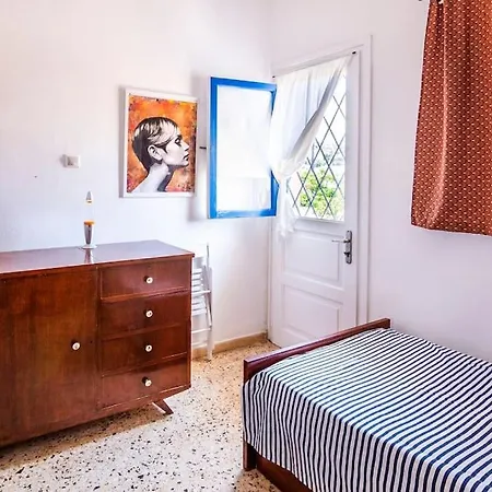 Traditional Floor 90 Meters From The *