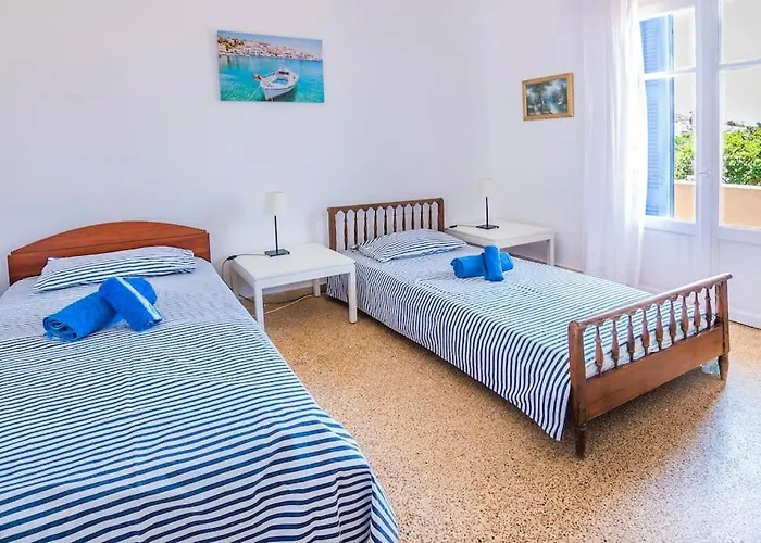 Apartament Traditional Floor 90 Meters From The